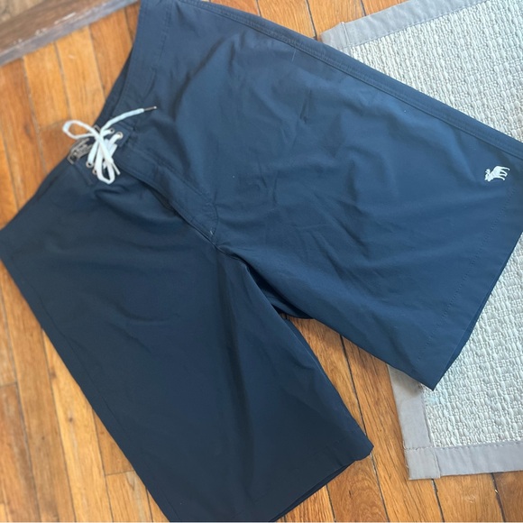 Abercrombie & Fitch Mens size 34 Dark Blue Swim Shorts with White Tie - Picture 4 of 4
